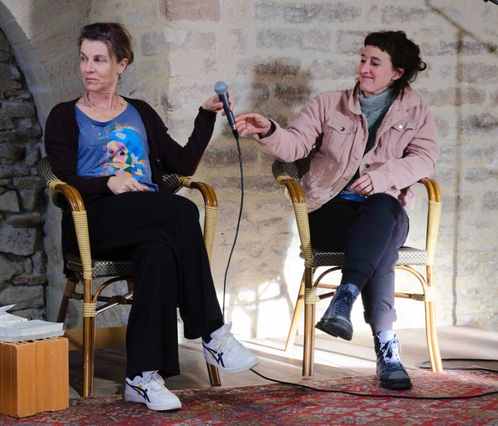 Souvenir de la rencontre entre Émilie Faucheux et l’autrice Emmanuelle Bayamack-Tam